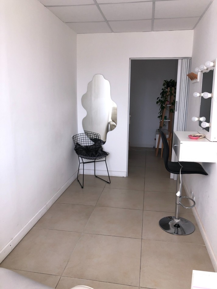 VENTA OFICINA AL FRENTE