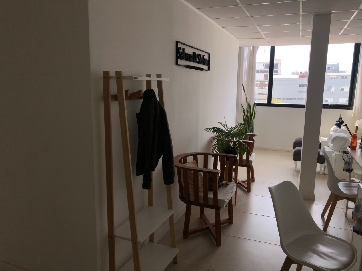 VENTA OFICINA AL FRENTE