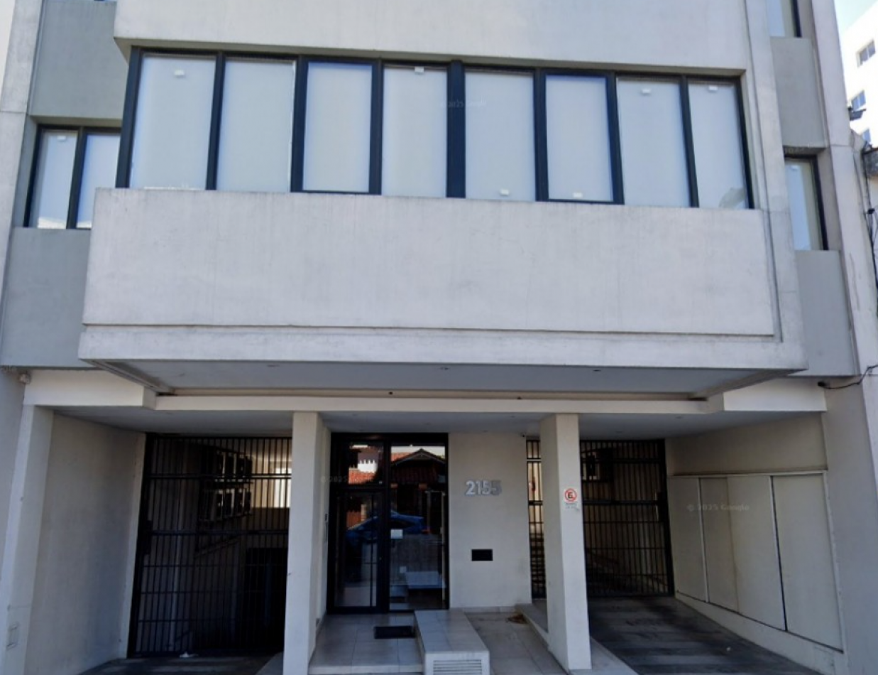 VENTA OFICINA AL FRENTE